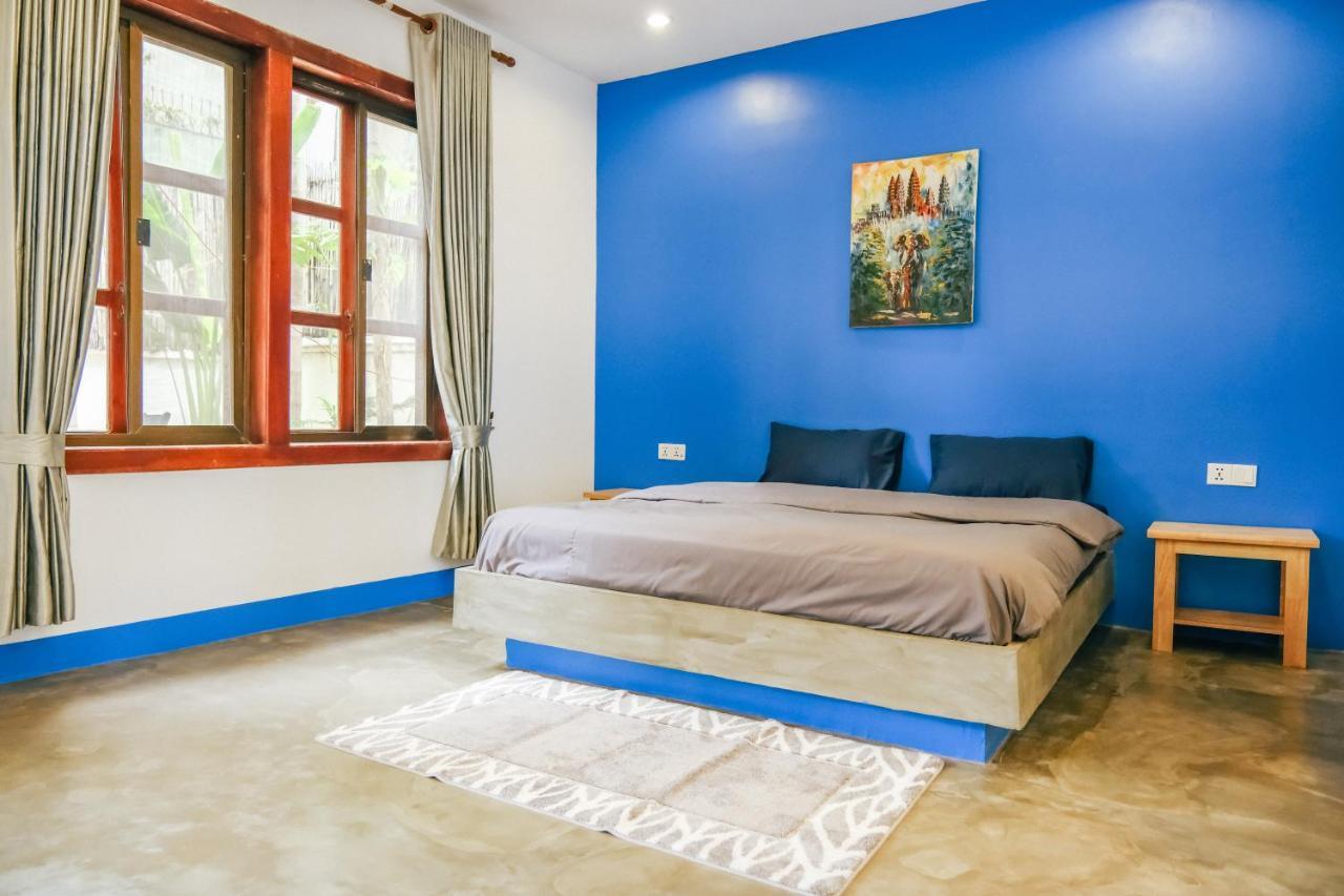 Queentown Hostel Сіємреап Екстер'єр фото
