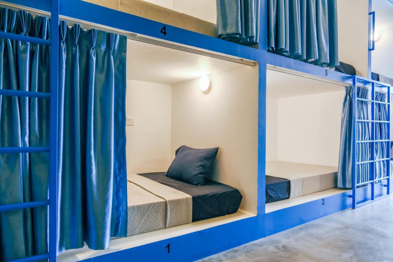 Queentown Hostel Сіємреап Екстер'єр фото